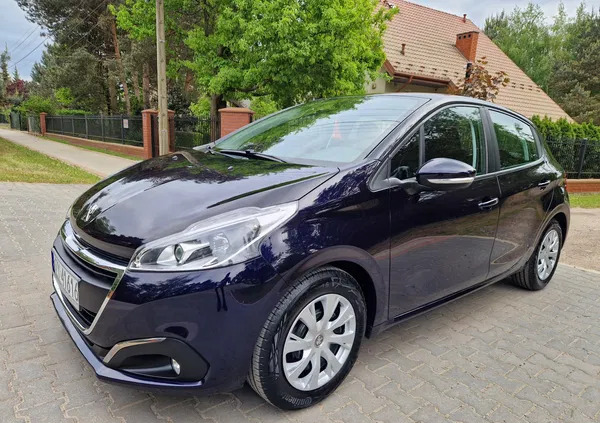 samochody osobowe Peugeot 208 cena 28900 przebieg: 101000, rok produkcji 2016 z Łochów